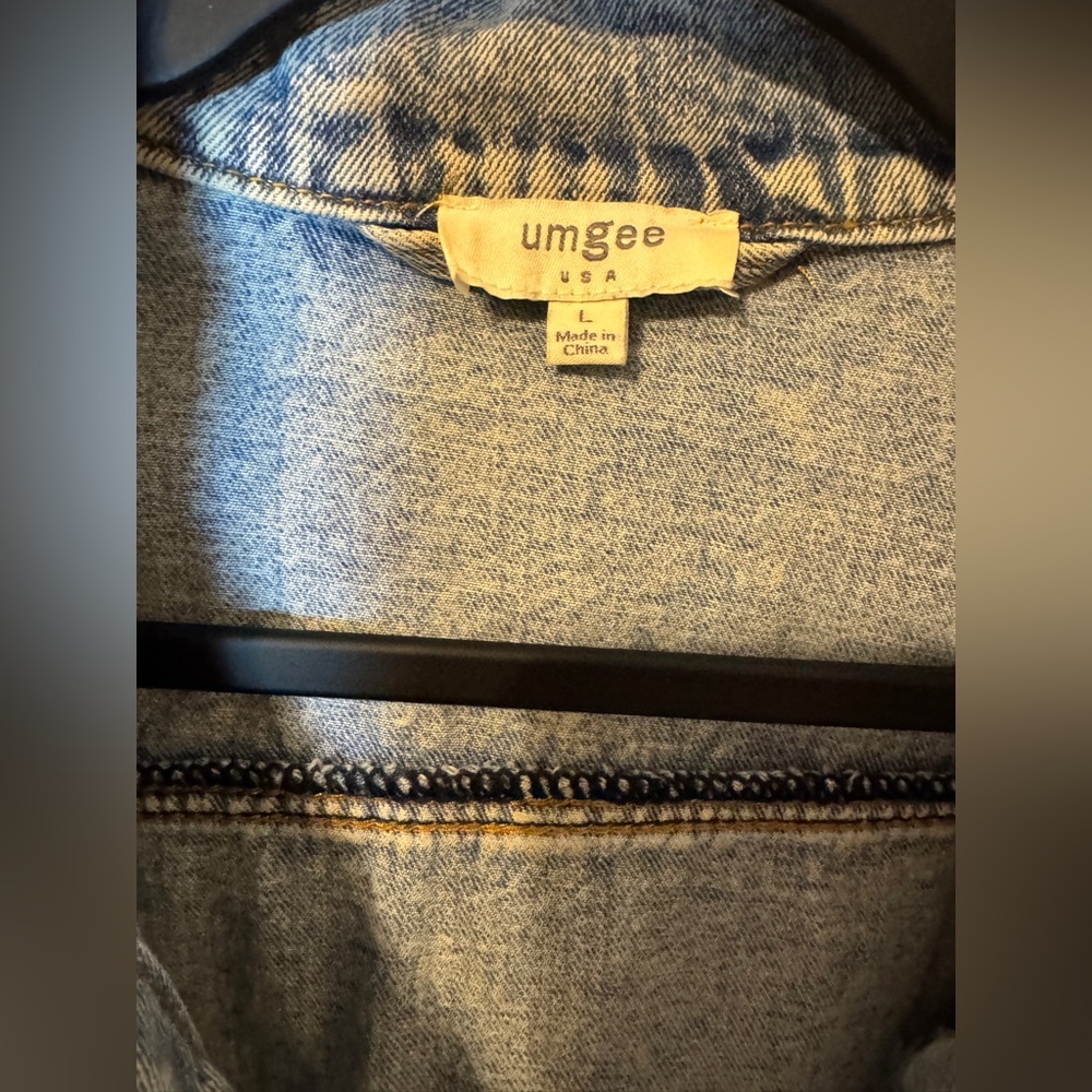 Umgee Distressed Denim Blue Jean Jacket Size: L - Picture 2 of 14